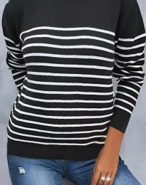 Атрактивен дамски пуловер на райе в черно - код 75054