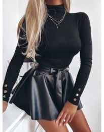 Дамска блуза с полуполо яка в черно - код 12682