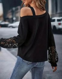 Дамска блуза с дантелени ръкави в черно - код 61023
