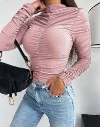 Атрактивна дамска блуза с набран ефект в цвят пудра - код 95960
