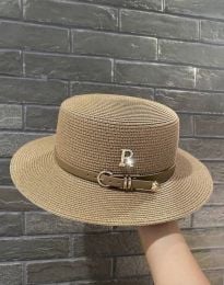 Лятна дамска шапка в бежово - код H0923