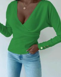 Дамска блуза в зелено с V-образно деколте - код 8488