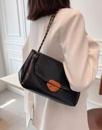 Дамска чанта в черно - код B649