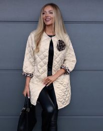 Капитонирано яке в бежово - код 01397