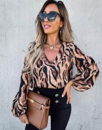 Атрактивна дамска блуза с животински десен - 36900