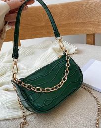 Ефектна дамска чанта в зелено - код B299