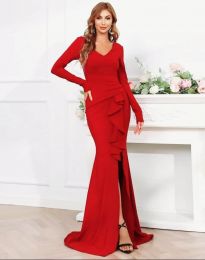 Дълга елегантна рокля в червено - код 0574