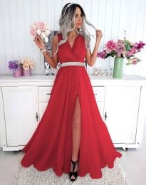 Елегантна дълга дамска рокля с ефектно коланче в червено - код 35980