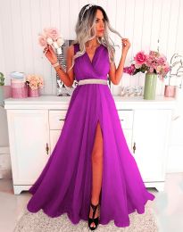 Елегантна дълга дамска рокля с ефектно коланче в лилаво - код 35980