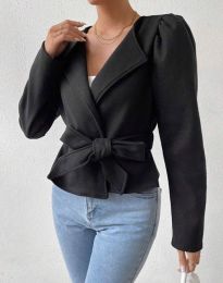 Елегантно късо дамско палто с коланче в черно - код 58288