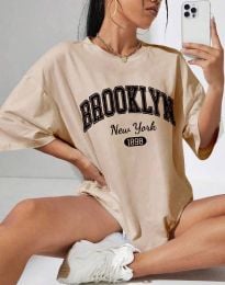 Дамска тениска с надпис "BROOKLYN" в бежово - код 001203