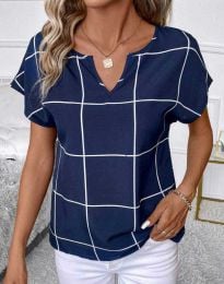 Дамска блуза с ефектно деколте в тъмносиньо - код 67020