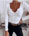 Изчистена дамска блуза в бяло - код 875