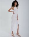 Атрактивна дълга дамска рокля с цепка в бяло - код 14066