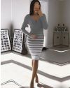 Атрактивна дамска рокля от меко плетиво в сиво и бяло - код 95019