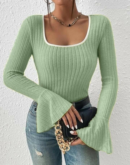 Дамска блуза с ефектни ръкави в зелено 